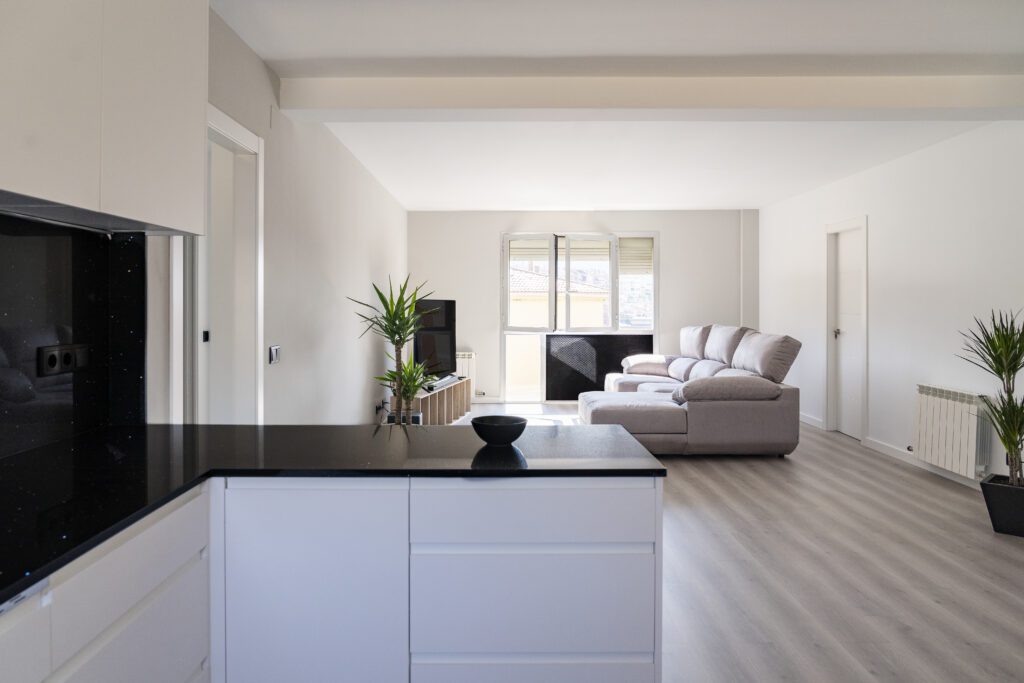 Sallent reforma Integral cocina abierta